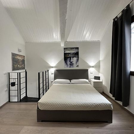 Апартаменты My Exclusive Cavour Loft Da Sogno A Кальяри Экстерьер фото