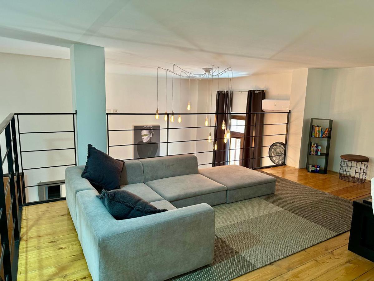 Апартаменты My Exclusive Cavour Loft Da Sogno A Кальяри Экстерьер фото