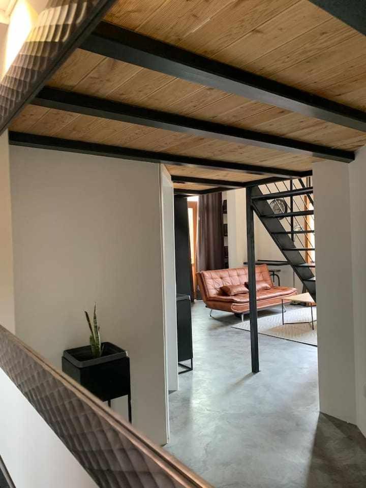 Апартаменты My Exclusive Cavour Loft Da Sogno A Кальяри Экстерьер фото