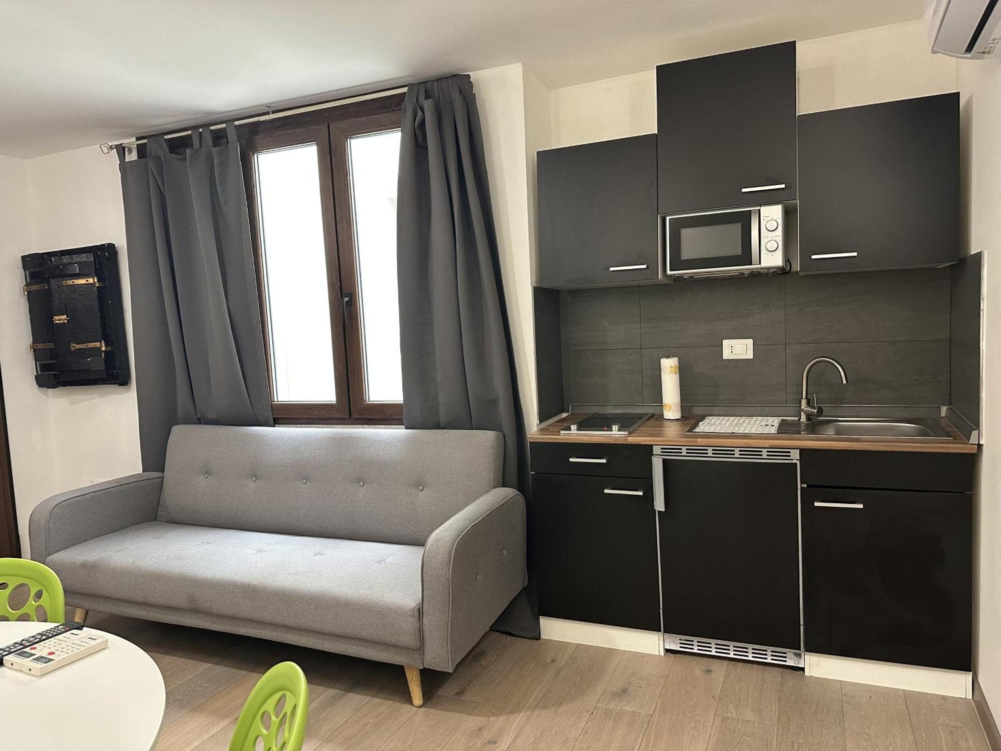 Апартаменты My Exclusive Cavour Loft Da Sogno A Кальяри Экстерьер фото