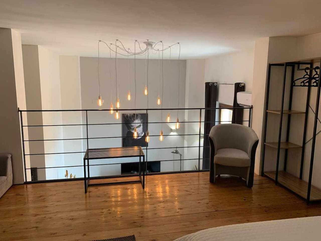Апартаменты My Exclusive Cavour Loft Da Sogno A Кальяри Экстерьер фото