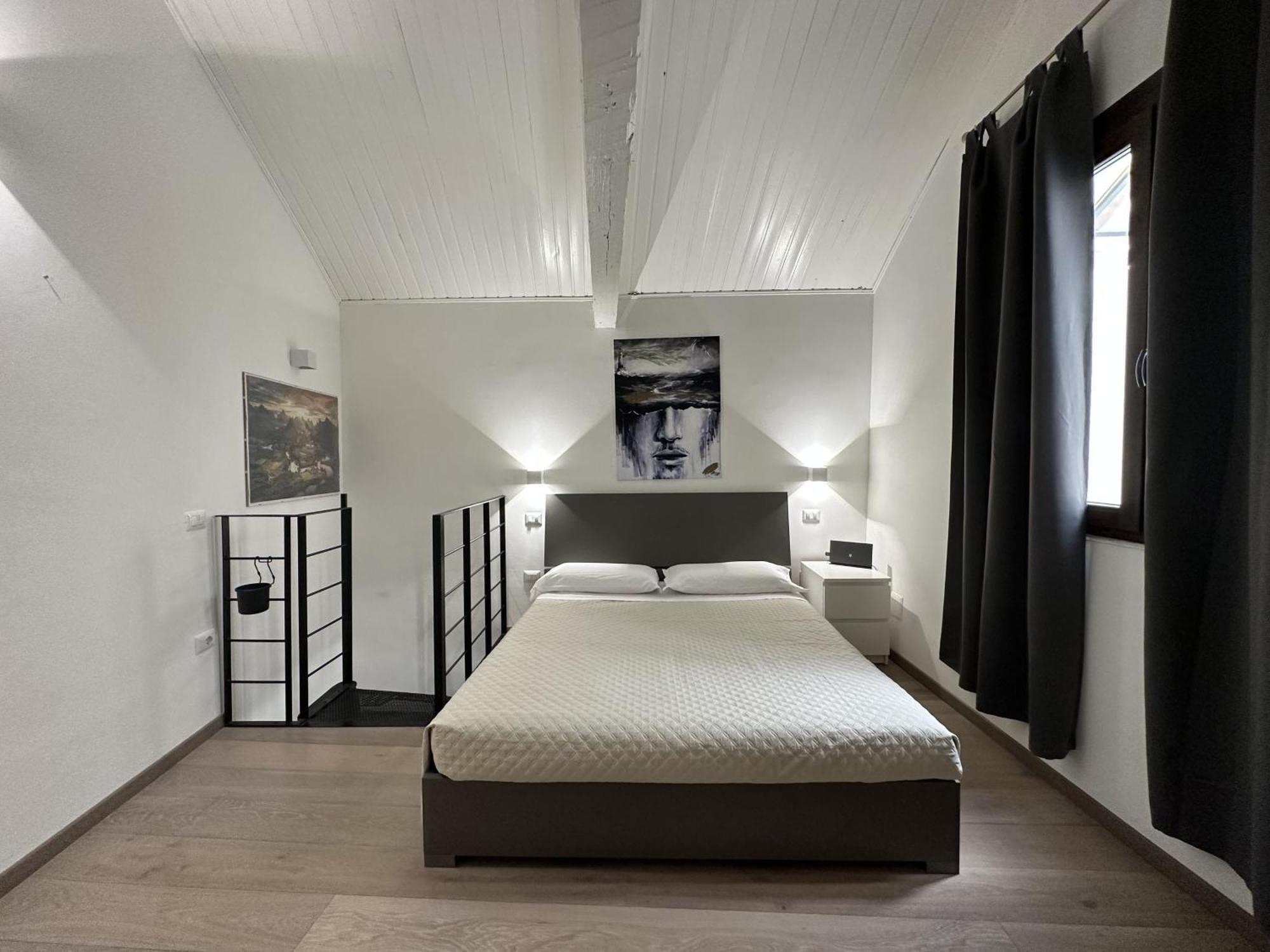 Апартаменты My Exclusive Cavour Loft Da Sogno A Кальяри Экстерьер фото