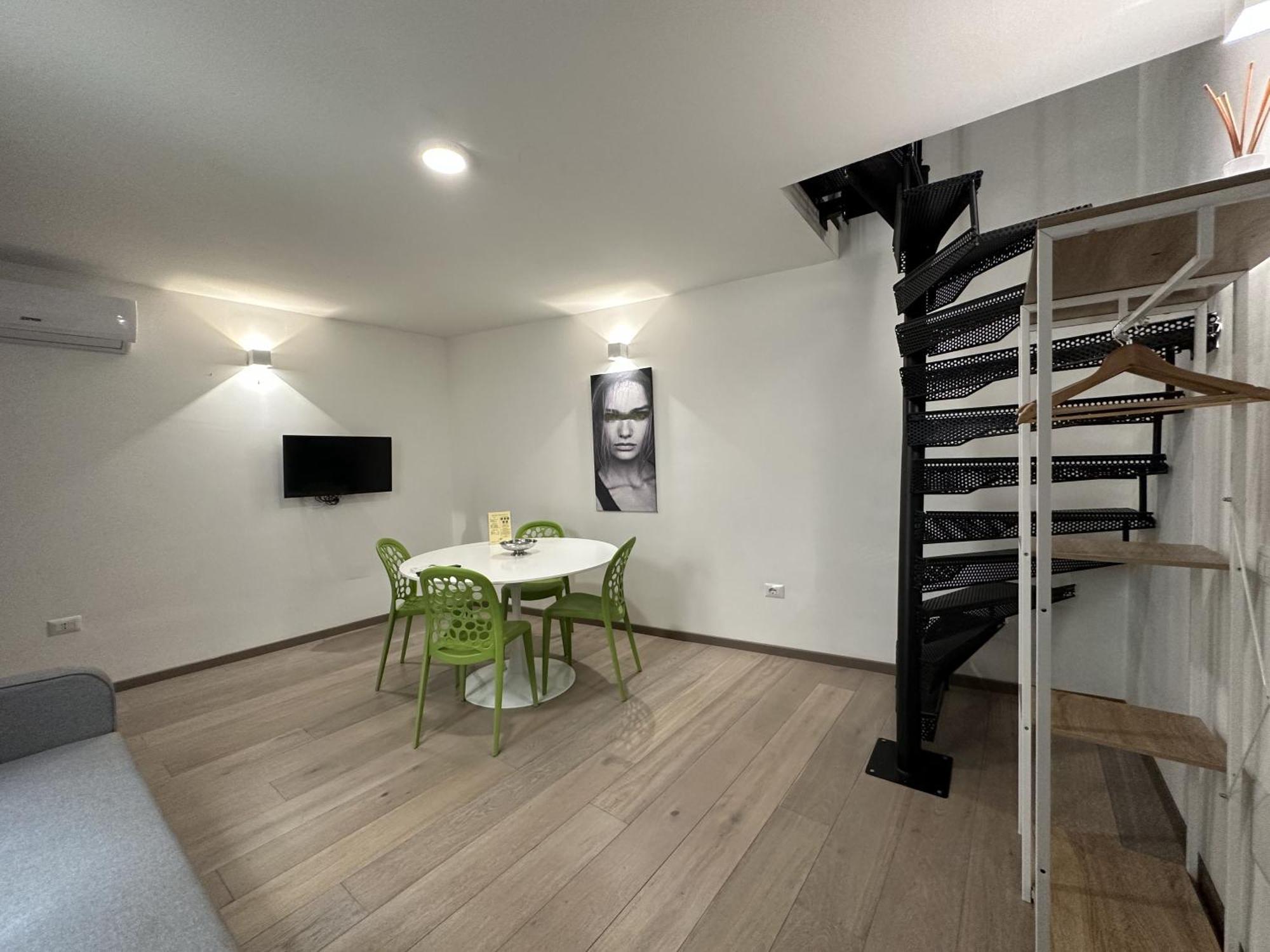 Апартаменты My Exclusive Cavour Loft Da Sogno A Кальяри Экстерьер фото