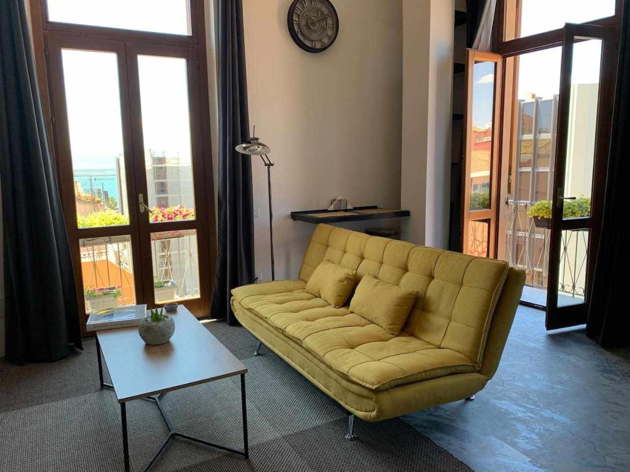 Апартаменты My Exclusive Cavour Loft Da Sogno A Кальяри Экстерьер фото